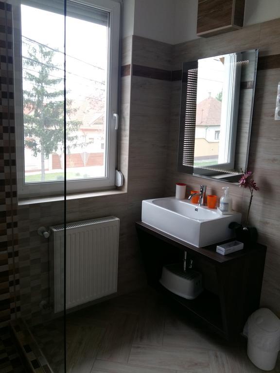 Katalin Boutique & Wellness Apartmanok Hajdúszoboszló المظهر الخارجي الصورة