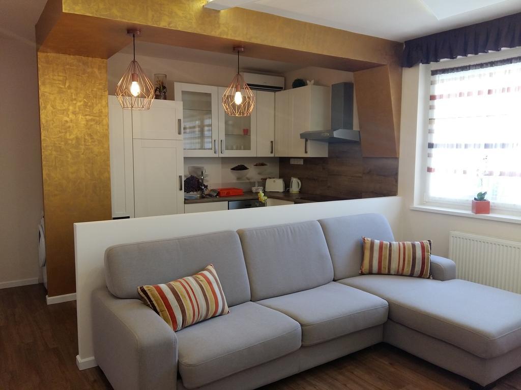Katalin Boutique & Wellness Apartmanok Hajdúszoboszló المظهر الخارجي الصورة